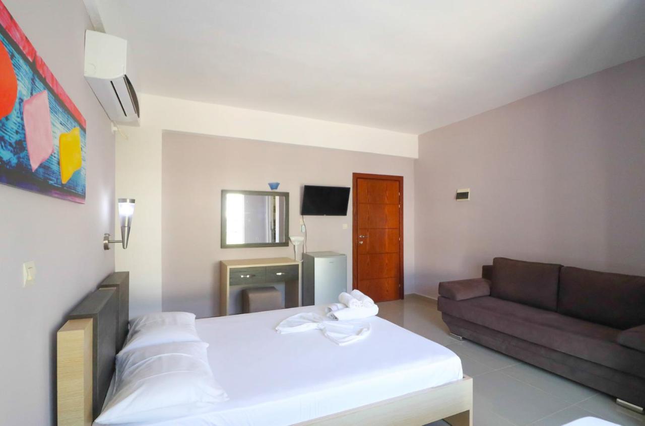 Hotel Potami Beach - Mondi Goro Himara Kültér fotó