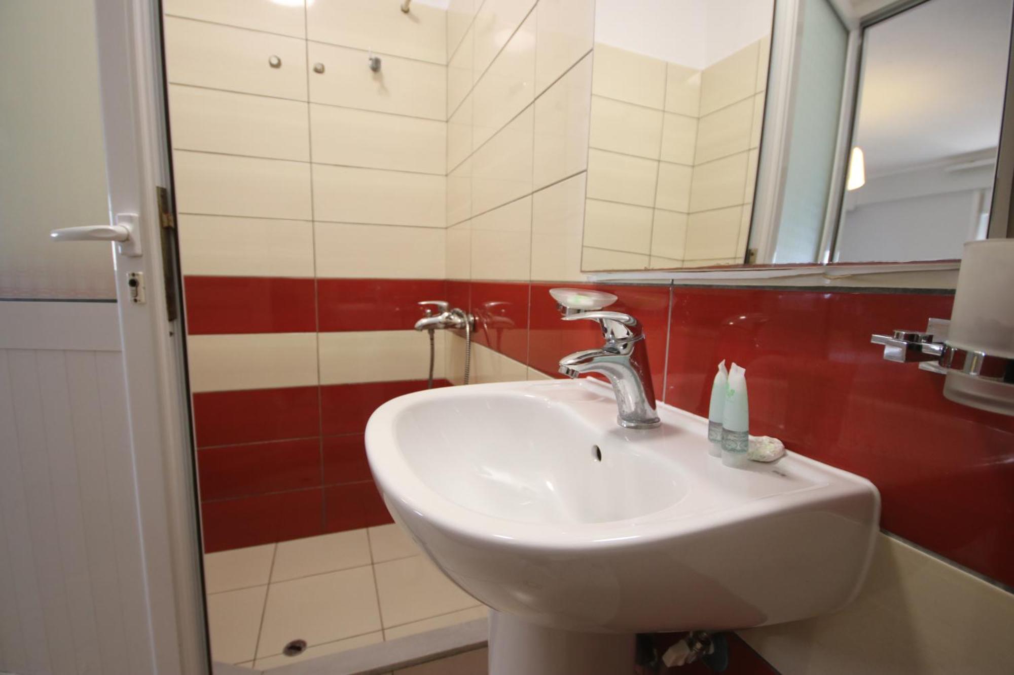 Hotel Potami Beach - Mondi Goro Himara Kültér fotó