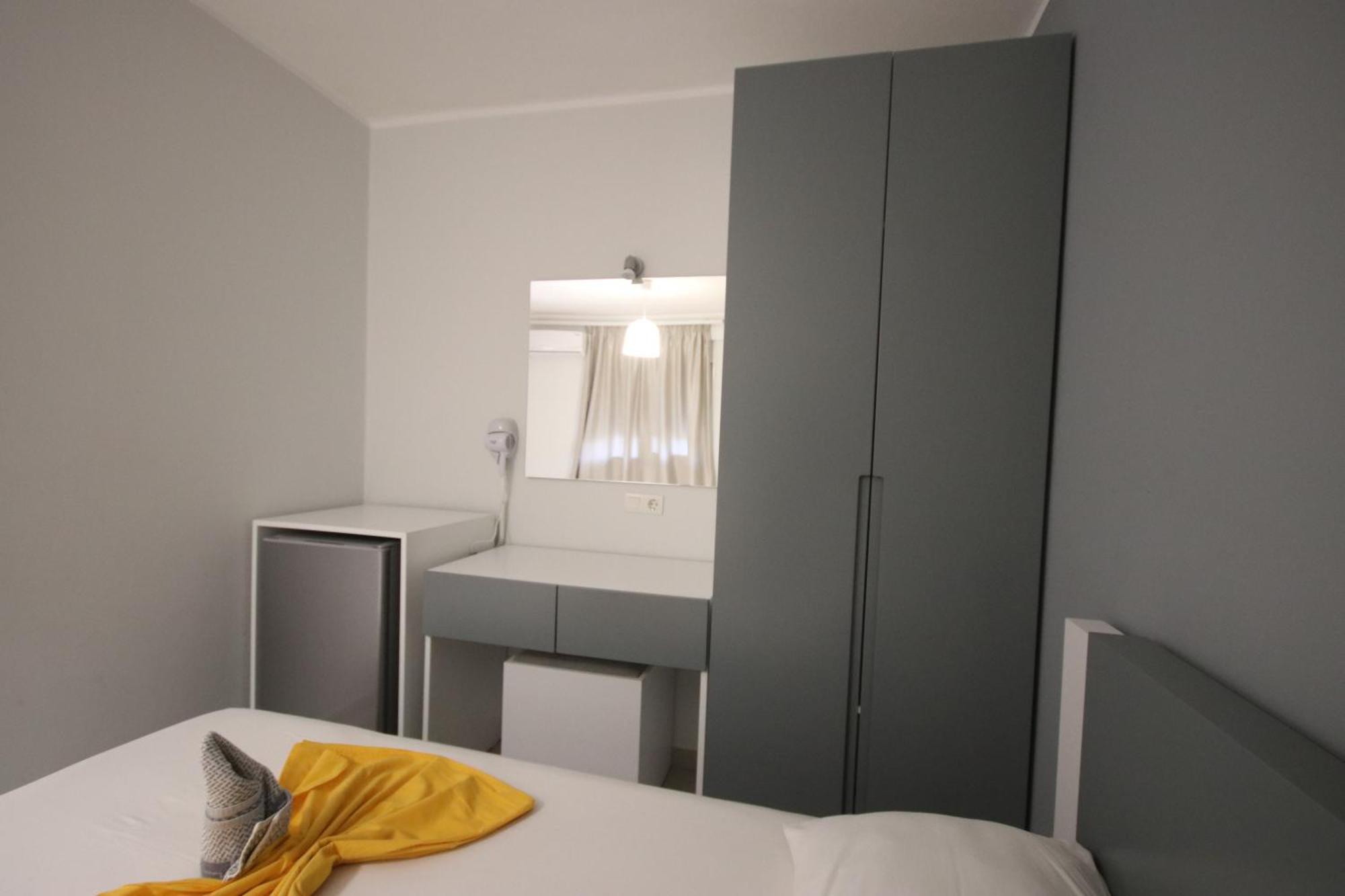 Hotel Potami Beach - Mondi Goro Himara Kültér fotó