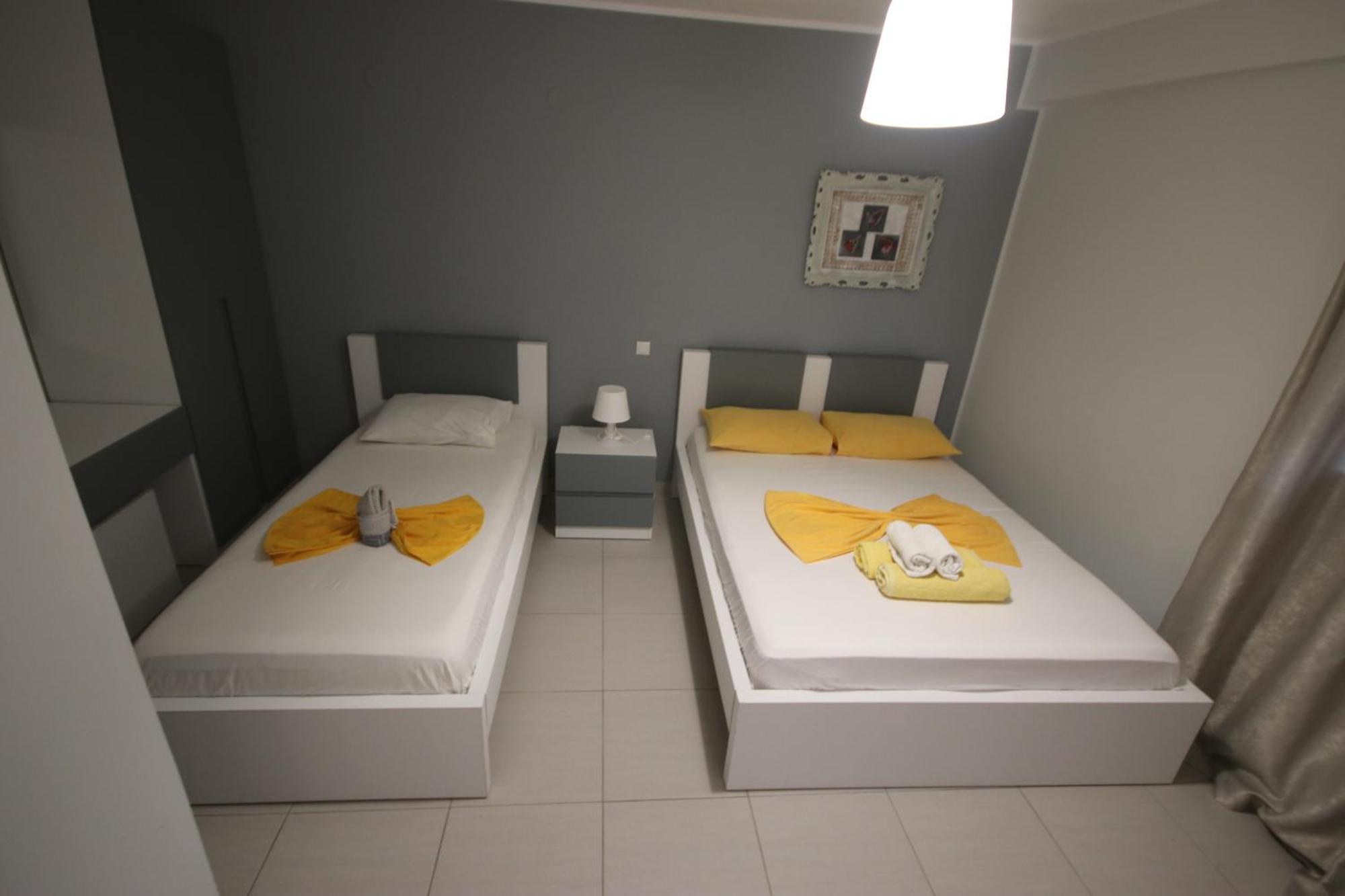 Hotel Potami Beach - Mondi Goro Himara Kültér fotó